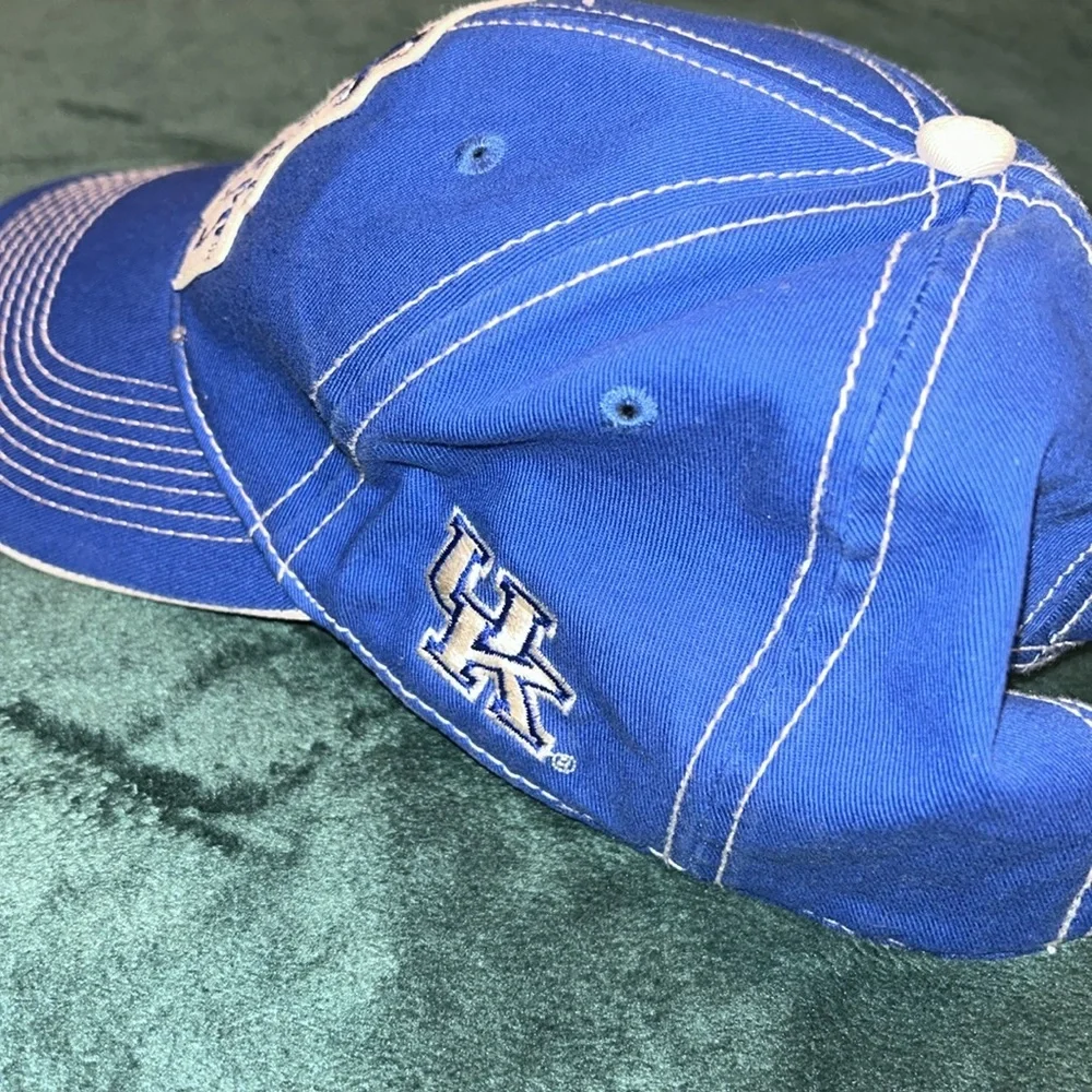 University of‎ Kentucky Wildcats UK Velcro Cap